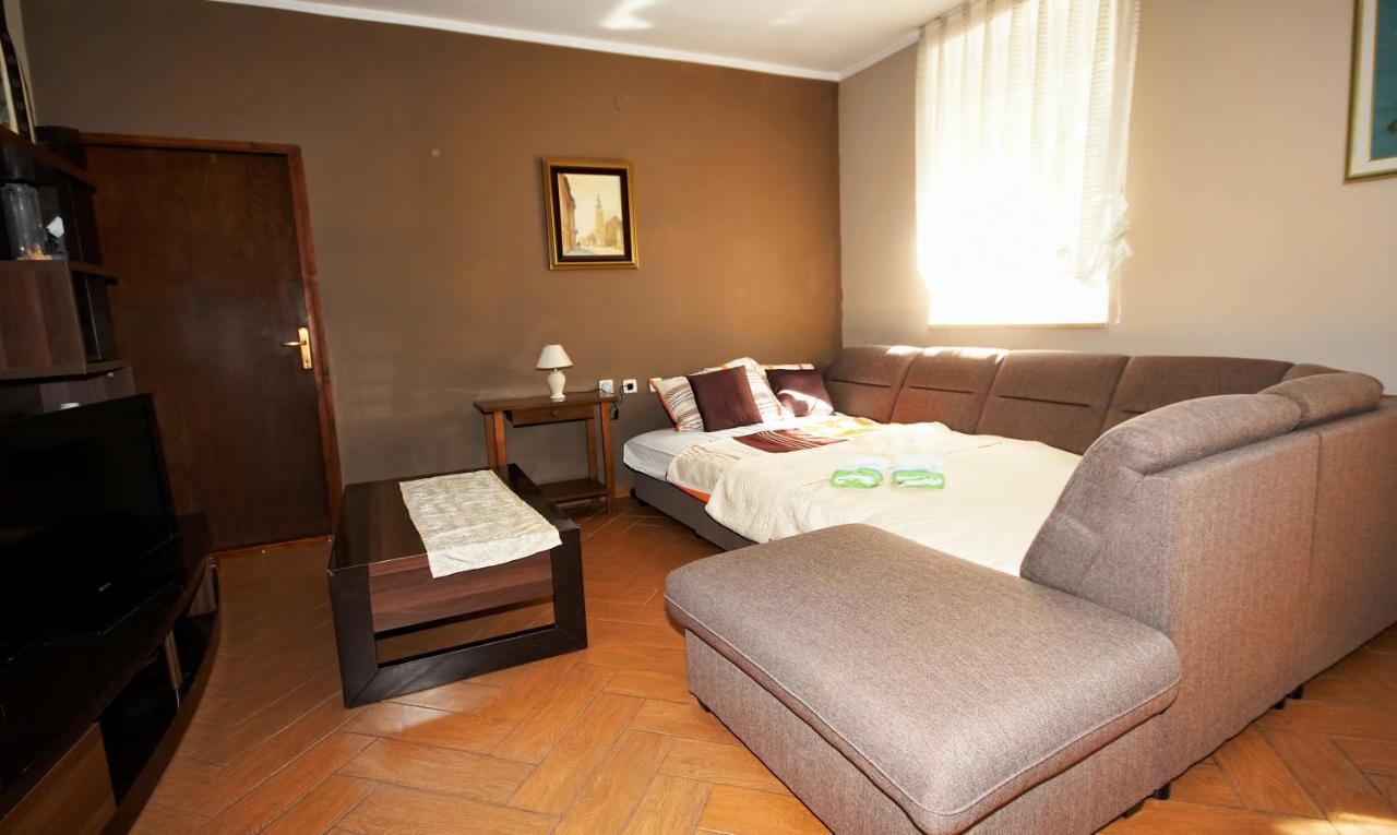 Green House Apartment プーラ エクステリア 写真